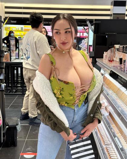 Louisa Khovanski 2