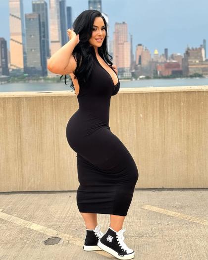 Gemma Michaela 75