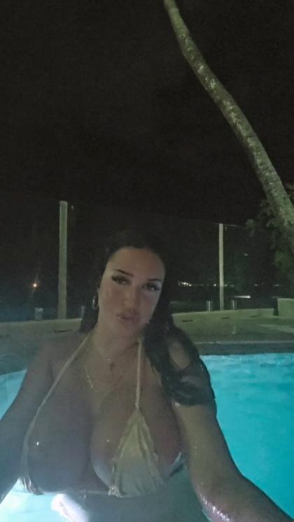 Mikaela Barbosa 68