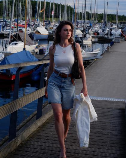 Charleen Weiss 61
