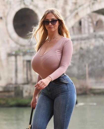 Maria Arreghini 28