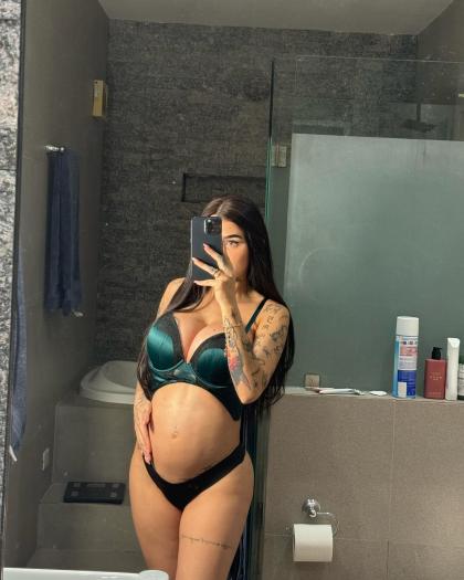 Karely Ruiz 17