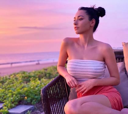 Helga Lovekaty 24
