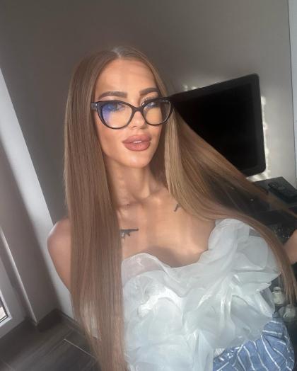 Maria Nikolova 32