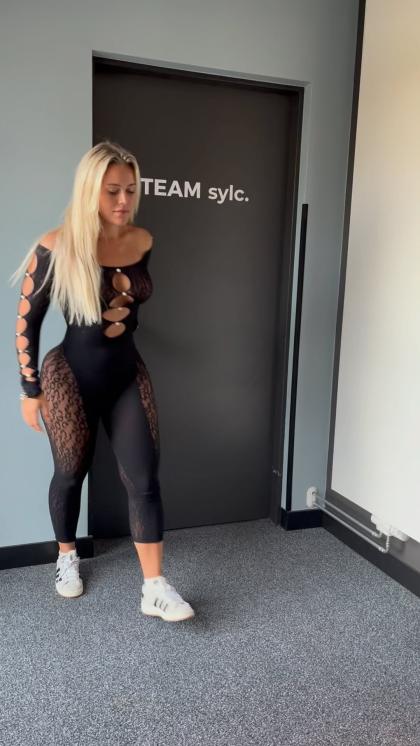 Jolie Becker 68