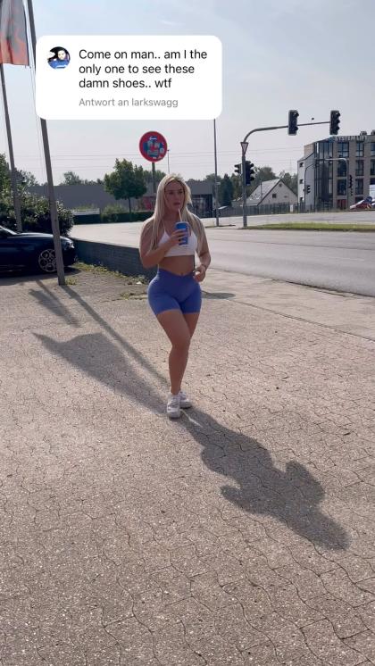 Jolie Becker 62