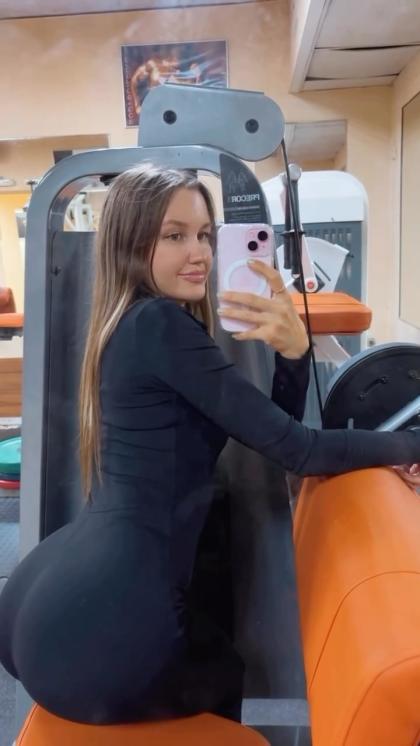 Yulia Shershevskya 77