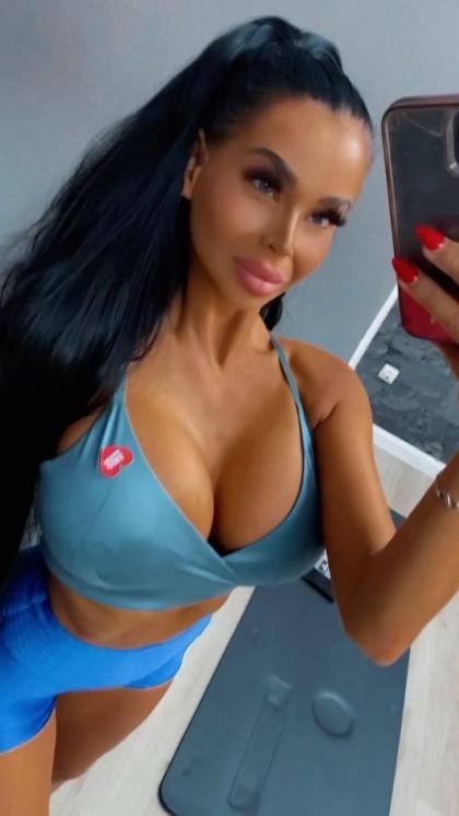 Adriane Kailyn 36