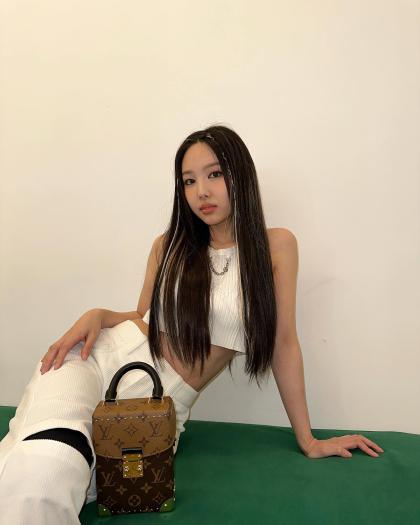 Nayeon 44