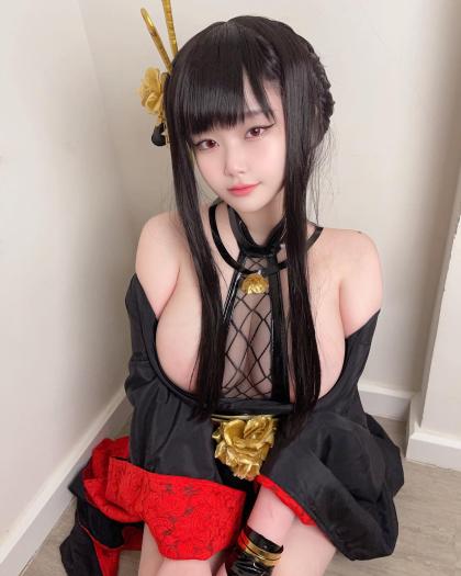 Sai Chan  52